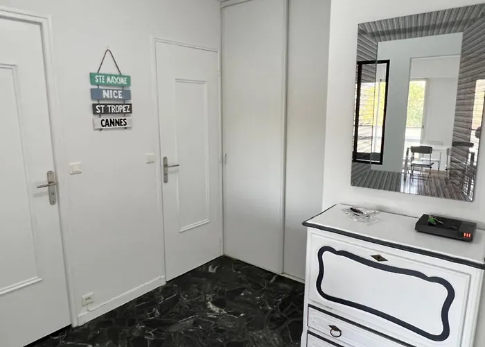 Belle Arboree, Climatise, Piscine, A 500m De La סן-מקסים