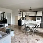 Belle Arboree, Climatise, Piscine, A 500m De La Apartment