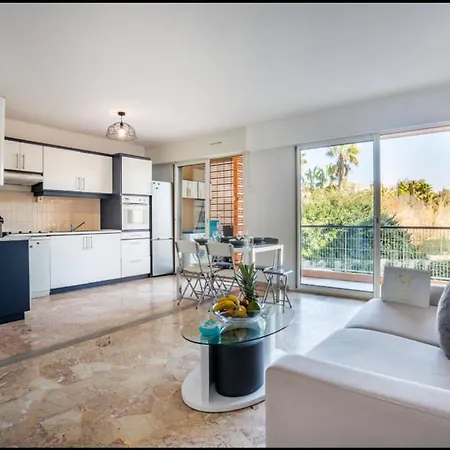 Belle Arboree, Climatise, Piscine, A 500m De La *