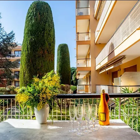 Appartement Belle Arboree, Climatise, Piscine, A 500m De La Sainte-Maxime