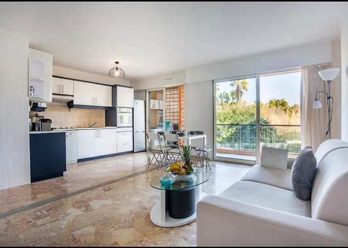 Belle Résidence Arborée, Climatisé, Piscine, à 500m De La *